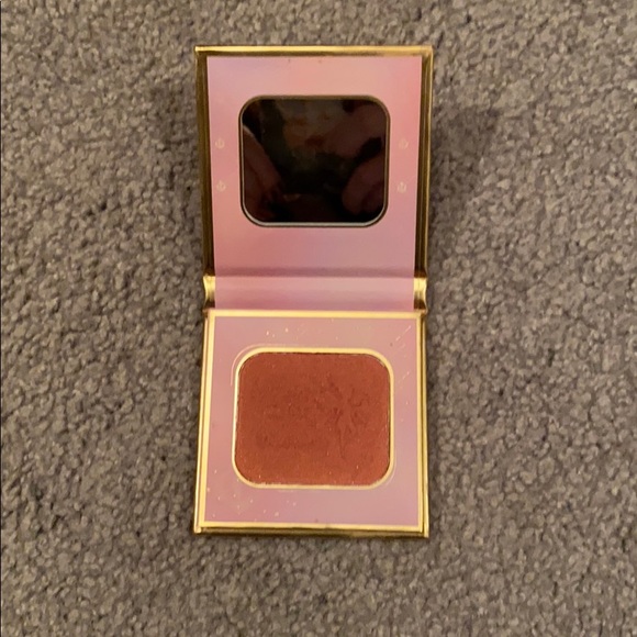 Oden’s eye Alva flower blusher - Picture 2 of 2